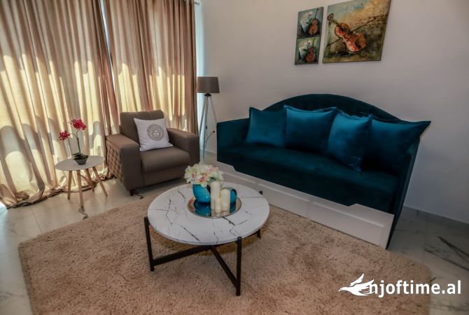 Shtepi me qera Apartament ne Tirane, 1+1, Mobilimi E mobiluar, Pagesa 800  Euro.