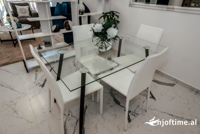 Shtepi me qera Apartament ne Tirane, 1+1, Mobilimi E mobiluar, Pagesa 800  Euro.