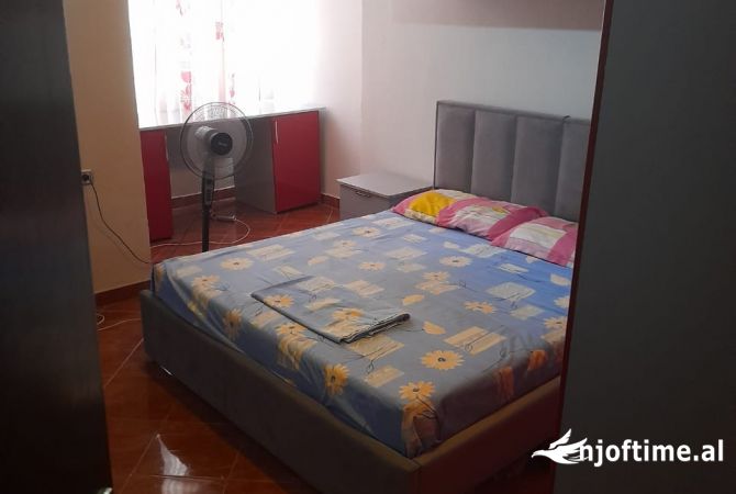 Shtepi me qera 1+1 ne Tirane - 320 Euro