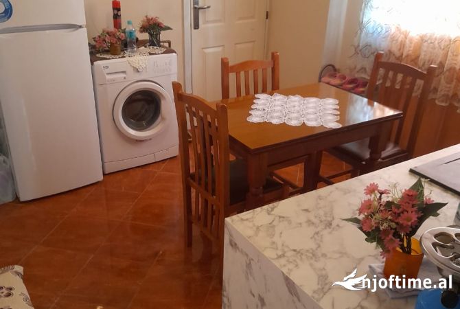 Shtepi me qera Apartament ne Tirane, 1+1, Mobilimi E mobiluar, Pagesa 320  Euro.