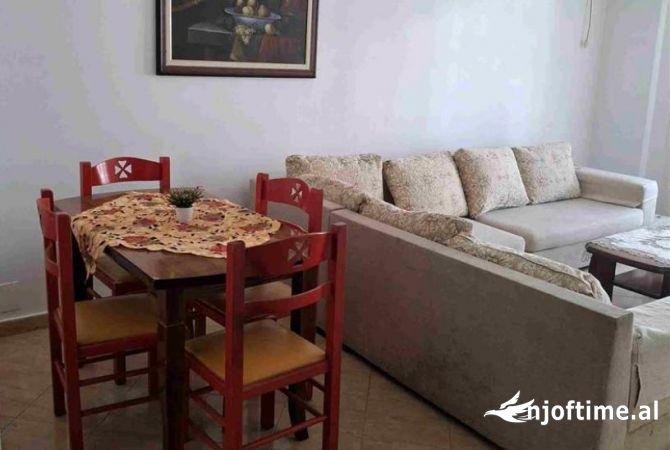 Shtepi me qera 1+1 ne Tirane - 300 Euro