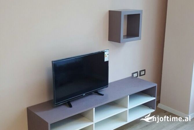 Shtepi me qera Apartament ne Tirane, 1+1, Mobilimi E mobiluar, Pagesa 400  Euro.