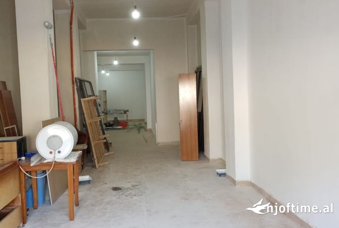 Ambient biznesi me qera 1+1 ne Tirane - 1,200 Euro