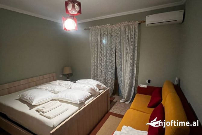 Shtepi me qera 2+1 ne Tirane - 750 Euro