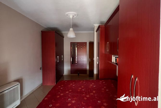 Shtepi ne shitje 2+1 ne Tirane - 130,000 Euro