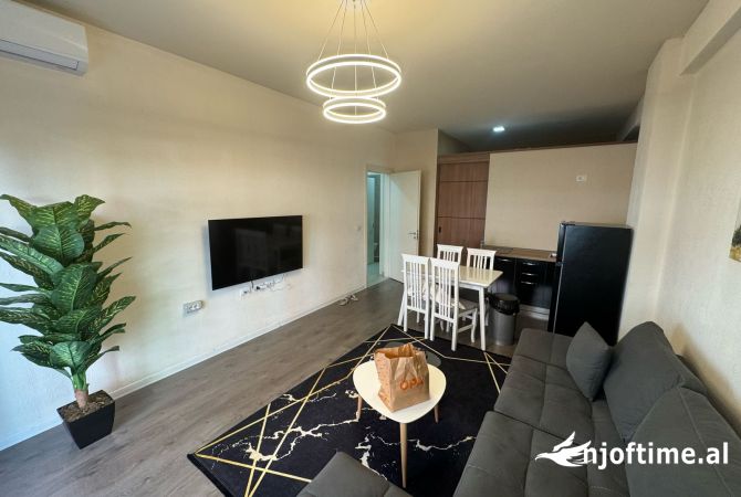 Shtepi me qera 2+1 ne Tirane - 700 Euro