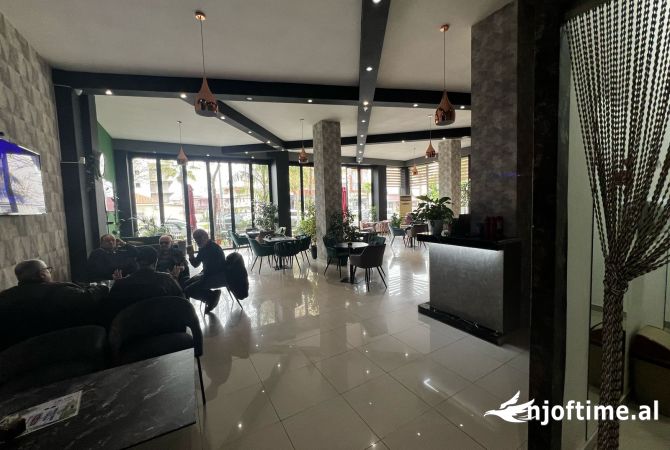Ambiente Commerciale in Vendita 2+1 a Durazzo - 700,000 Euro