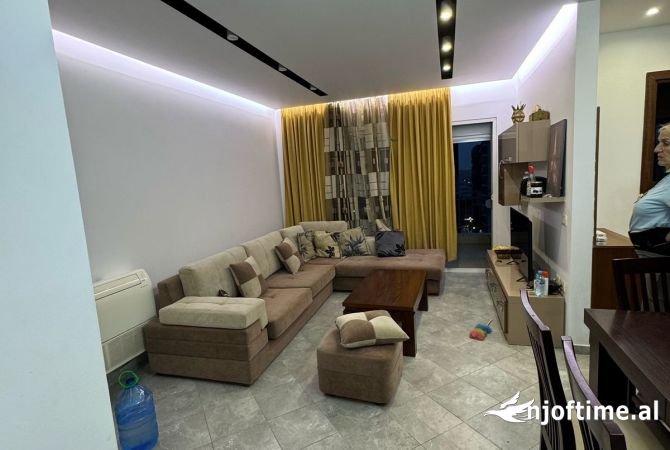Shtepi me qera 2+1 ne Tirane - 550 Euro