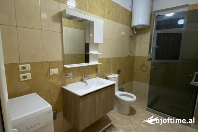 Shtepi me qera Apartament ne Tirane, 1+1, Mobilimi E mobiluar, Pagesa 400  Euro.