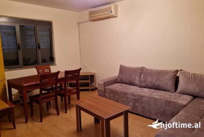 Shtepi me qera 2+1 ne Tirane - 550 Euro