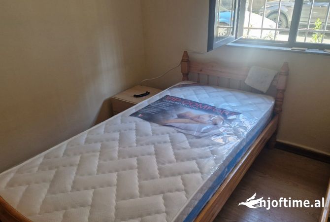 Shtepi me qera Apartament ne Tirane, 2+1, Mobilimi E mobiluar, Pagesa 550  Euro.