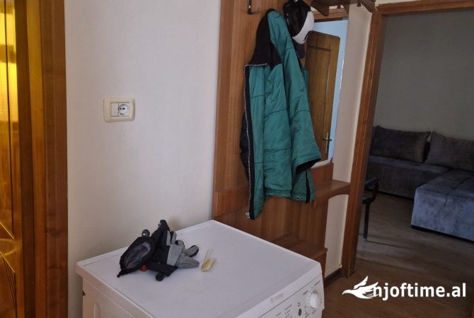 Shtepi me qera Apartament ne Tirane, 2+1, Mobilimi E mobiluar, Pagesa 550  Euro.