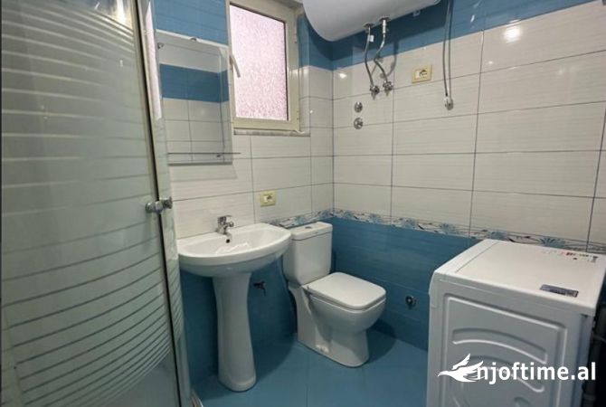Shtepi me qera 1+1 ne Tirane - 450 Euro