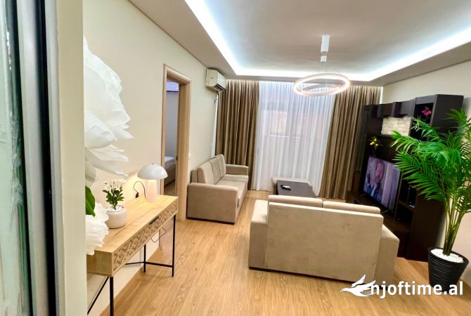 Shtepi me qera Apartament ne Tirane, 1+1, Mobilimi E mobiluar, Pagesa 500  Euro.