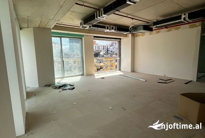Ambient biznesi me qera 1+1 ne Tirane - 5,000 Euro