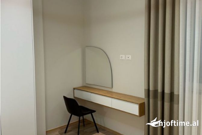 Shtepi me qera Apartament ne Tirane, 2+1, Mobilimi E mobiluar, Pagesa 600  Euro.