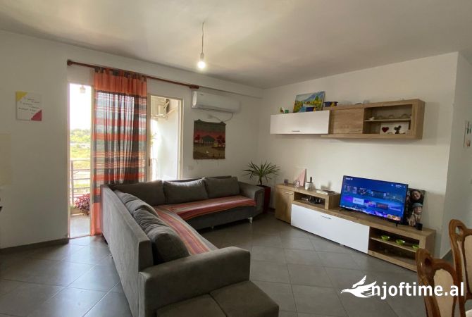 Shtepi me qera Apartament ne Tirane, 2+1, Mobilimi E mobiluar, Pagesa 420  Euro.