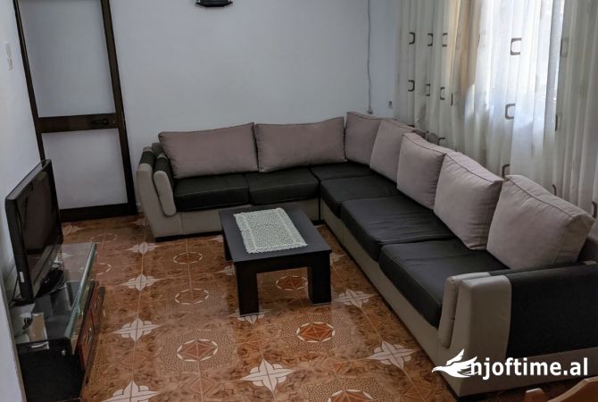 Shtepi me qera 2+1 ne Tirane - 500 Euro