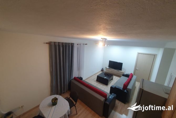 Shtepi me qera 1+1 ne Tirane - 400 Euro