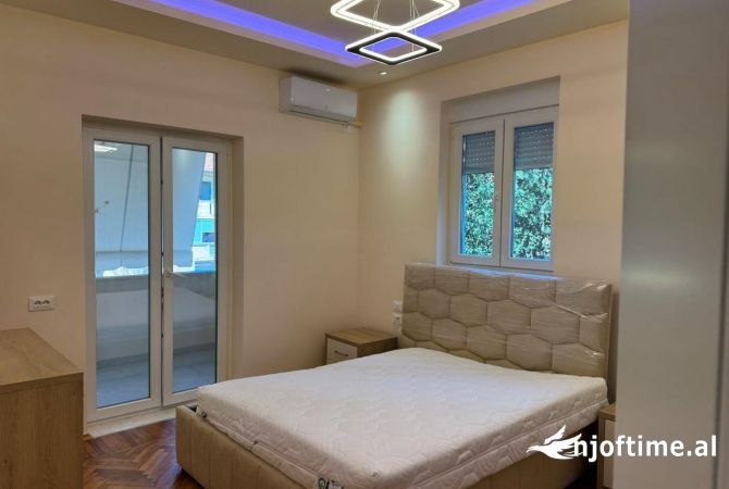 Shtepi me qera Apartament ne Tirane, 1+1, Mobilimi E mobiluar, Pagesa 600  Euro.