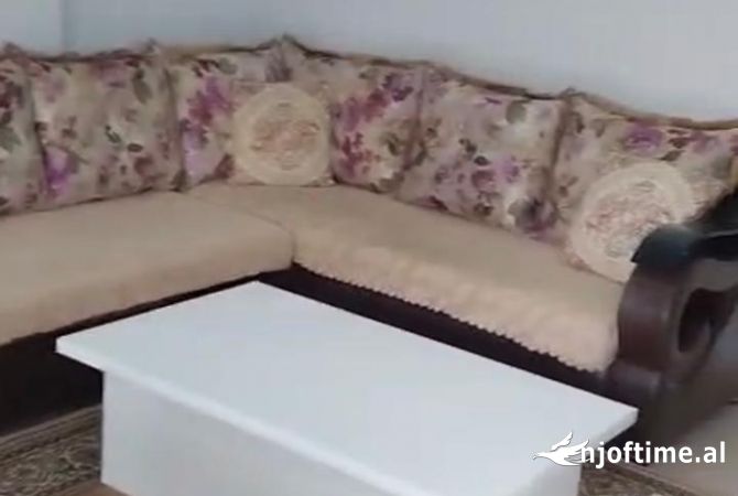 Shtepi me qera Apartament ne Tirane, 1+1, Mobilimi E mobiluar, Pagesa 300  Euro.