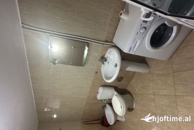 Shtepi me qera 1+1 ne Tirane - 280 Euro