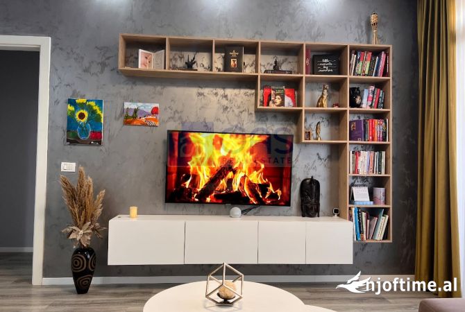 Shtepi me qera Apartament ne Tirane, 2+1, Mobilimi E mobiluar, Pagesa 750  Euro.