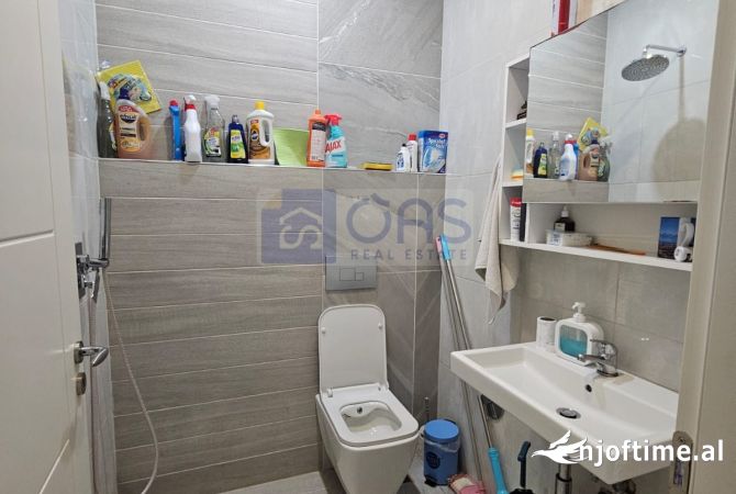Shtepi me qera Apartament ne Tirane, 2+1, Mobilimi E mobiluar, Pagesa 750  Euro.