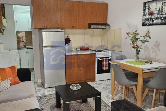 Shtepi me qera 1+1 ne Tirane - 360 Euro