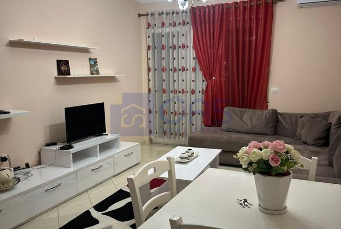 Shtepi me qera 1+1 ne Tirane - 400 Euro