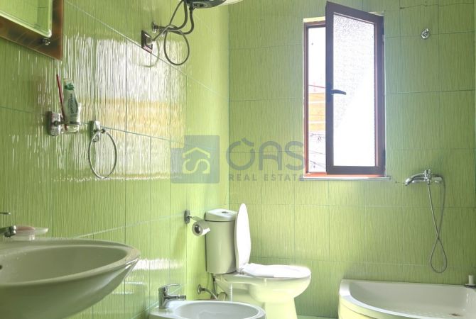 Shtepi me qera 2+1 ne Tirane - 390 Euro
