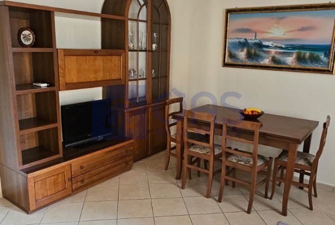 Shtepi me qera 2+1 ne Tirane - 400 Euro