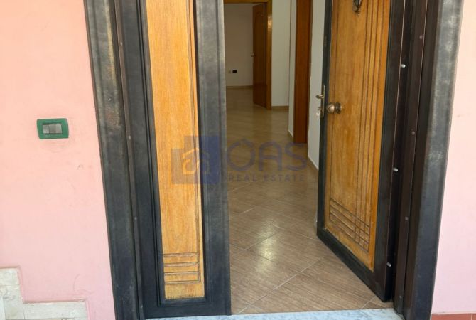 Shtepi me qera Apartament ne Tirane, 3+1, Mobilimi Pjeserisht e mobiluar, Pagesa 500  Euro.