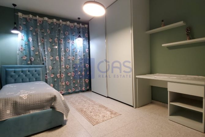 Shtepi me qera Apartament ne Tirane, 2+1, Mobilimi E mobiluar, Pagesa 700  Euro.