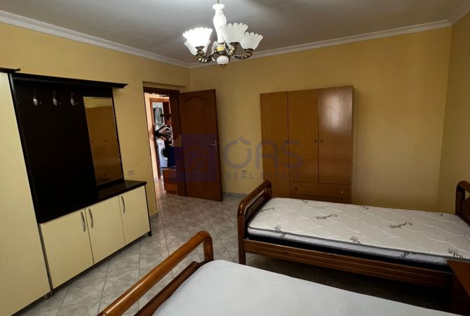Shtepi me qera Apartament ne Tirane, 2+1, Mobilimi E mobiluar, Pagesa 500  Euro.