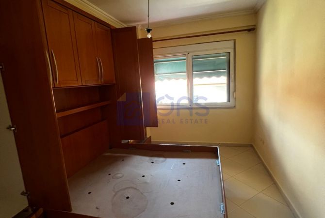 Shtepi me qera Apartament ne Tirane, 2+1, Mobilimi Pjeserisht e mobiluar, Pagesa 500  Euro.