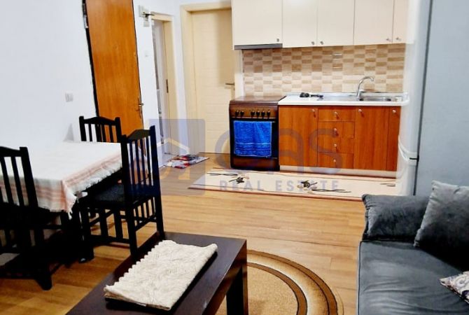 Shtepi me qera 2+1 ne Tirane - 500 Euro
