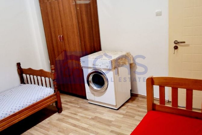 Shtepi me qera Apartament ne Tirane, 2+1, Mobilimi E mobiluar, Pagesa 500  Euro.