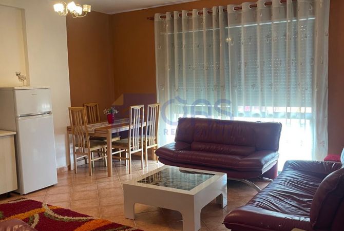 Shtepi me qera 1+1 ne Tirane - 350 Euro