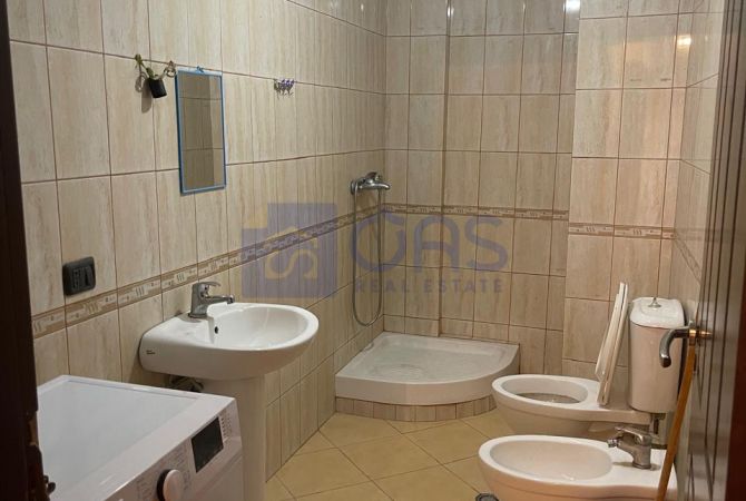 Shtepi me qera 1+1 ne Tirane - 350 Euro