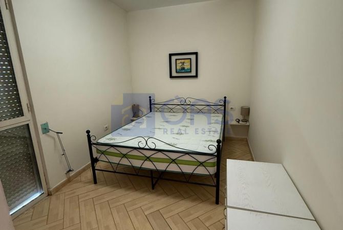 Shtepi me qera Apartament ne Tirane, 2+1, Mobilimi E mobiluar, Pagesa 500  Euro.