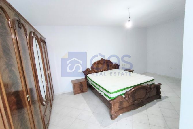 Shtepi me qera Apartament ne Tirane, 2+1, Mobilimi E mobiluar, Pagesa 500  Euro.