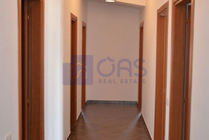 Shtepi me qera Apartament ne Tirane, 4+1, Mobilimi E mobiluar, Pagesa 1,200  Euro.