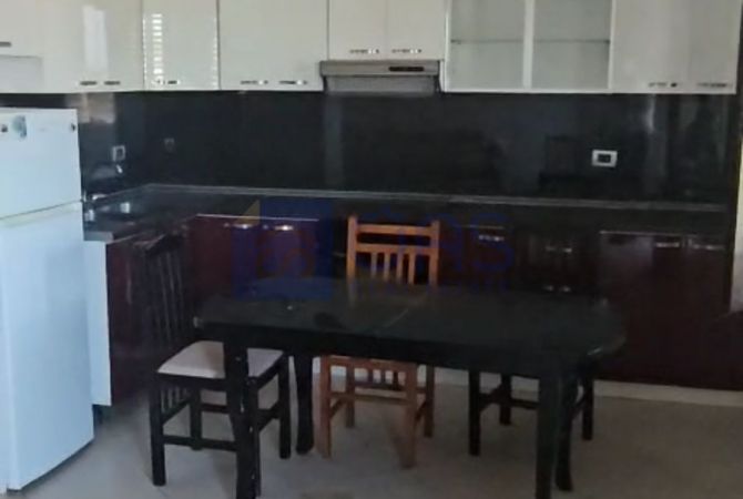 Shtepi me qera 2+1 ne Tirane - 400 Euro
