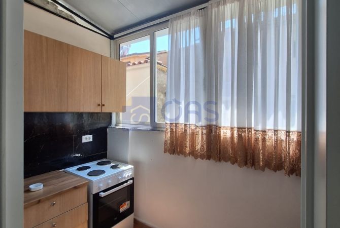 Shtepi me qera Apartament ne Tirane, 1+1, Mobilimi E mobiluar, Pagesa 500  Euro.