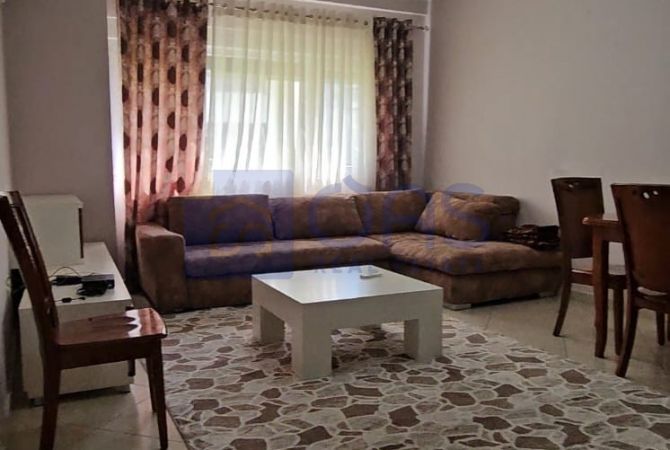 Shtepi me qera 1+1 ne Tirane - 350 Euro