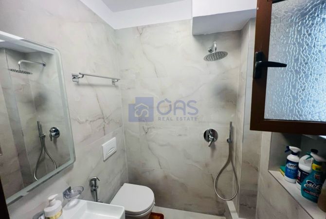 Shtepi me qera Apartament ne Tirane, 2+1, Mobilimi E mobiluar, Pagesa 600  Euro.