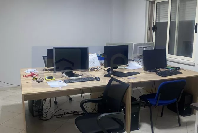 Apartment for rent in Tirana 2+1, Emty