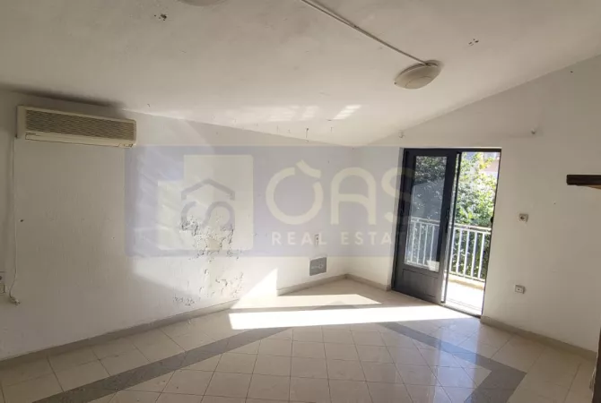 Shtepi me qera 4+1 ne Tirane - 1,500 Euro