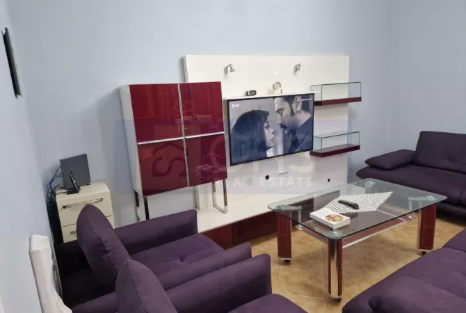 Shtepi me qera 3+1 ne Tirane - 800 Euro